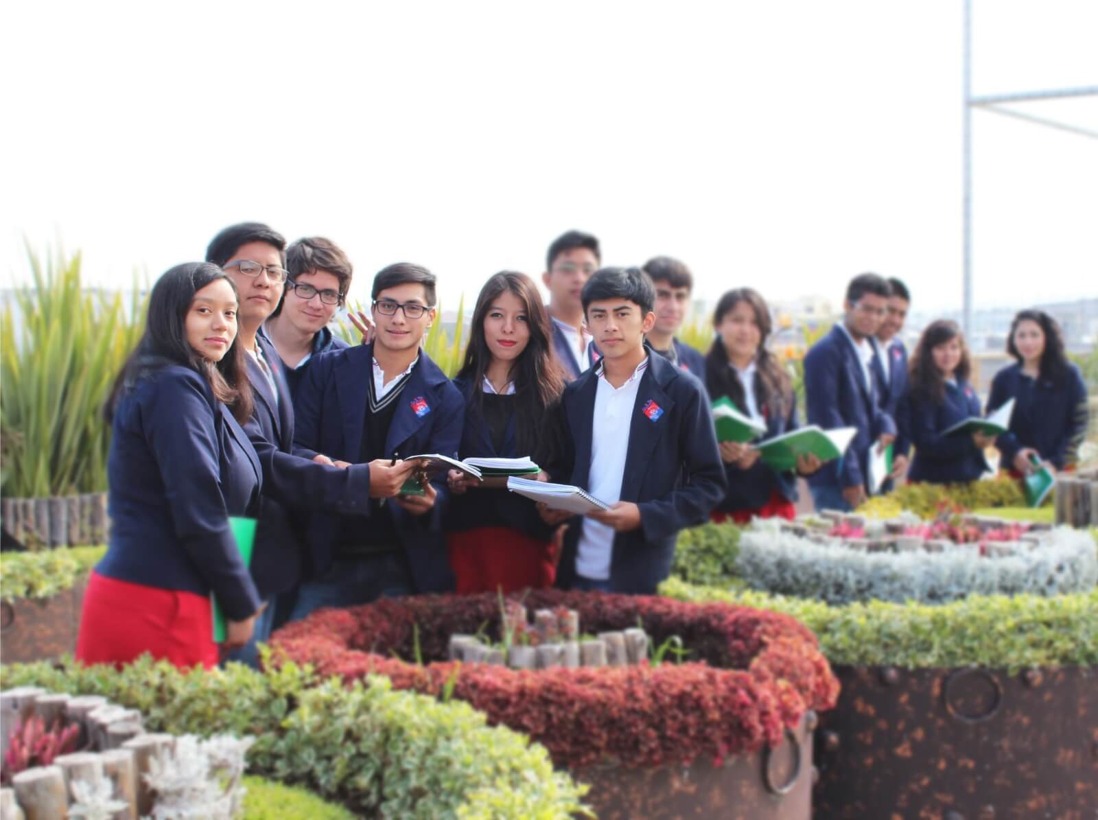 alumnos de bachillerato Carl Rogers puebla